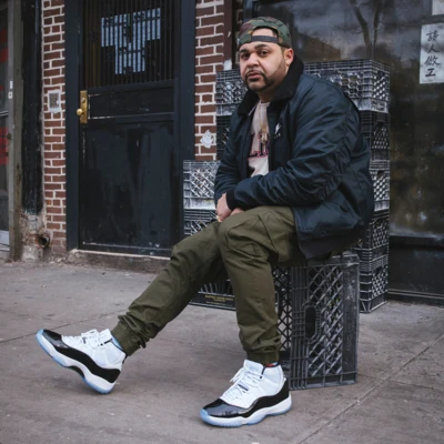 Monday 專輯 Joell Ortiz