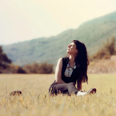 Native American FluteAcademia de Música con Sonidos de la NaturalezaAmbient Music Therapy Calm Melodies for Meditation & Relaxation