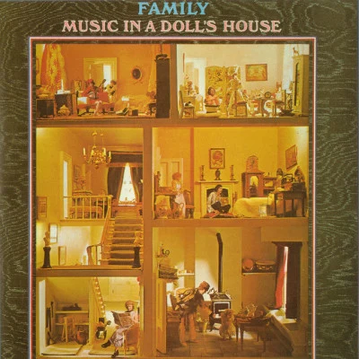 Music In A Dolls House 專輯 Family