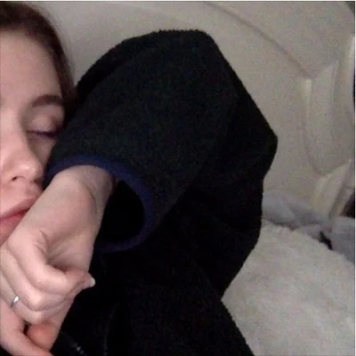 Clairo i havent left my bed yet