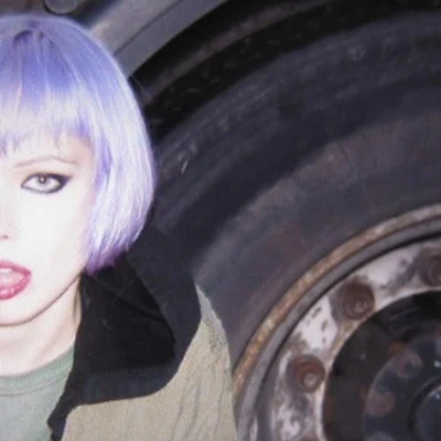 Crystal CastlesSound Remedy I Want to **** Alice Glass