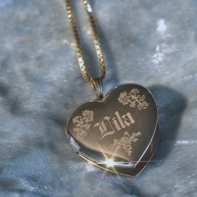 locket (side one) 專輯 Lila drew