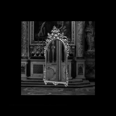 Pursuit 專輯 Gesaffelstein