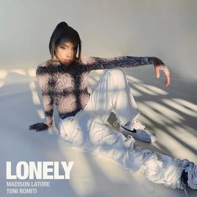 Lonely 专辑 Queen Key/Toni Romiti