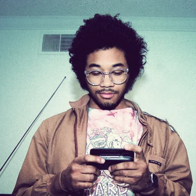 Toro y Moi 歌手