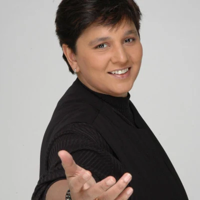 歌手 Falguni Pathak