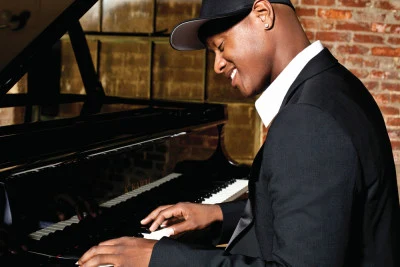 歌手 Javier Colon