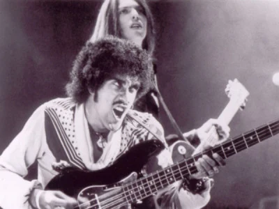 歌手 Phil LynottGary Moore