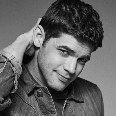 歌手 Jeremy Jordan