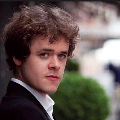 歌手 Benjamin Grosvenor