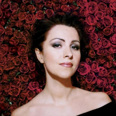 歌手 Angela GheorghiuRoberto AlagnaOrchester der Deutschen Oper BerlinAlberto VeronesiGeorge Petean