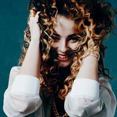 Ella Eyre 歌手