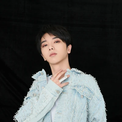 华晨宇 (Hua Chenyu)/宋茜 (Victoria)/易烊千玺/毛不易 (Mao Bu Yi)/许魏洲 (Timmy Xu) “新青年耀青春 ”纪念五四运动100周年文艺晚会