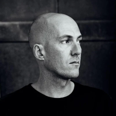 Julian Jeweil 歌手