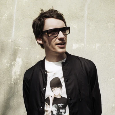 Alex Metric 歌手