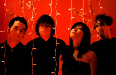 歌手 Asobi Seksu