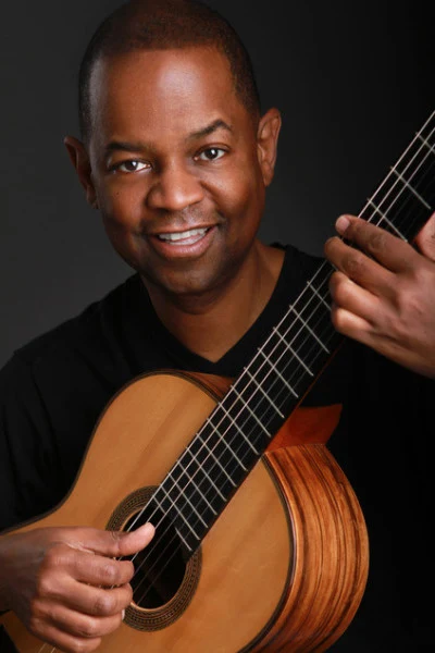 歌手 Earl Klugh