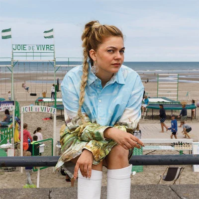 Louane 歌手