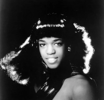 歌手 Evelyn "Champagne" King