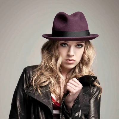 歌手 ZZ Ward