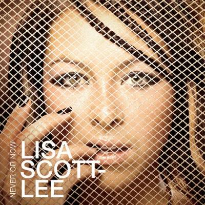 Lisa Scott-Lee 歌手