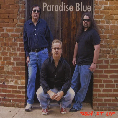 歌手 Paradise Blue