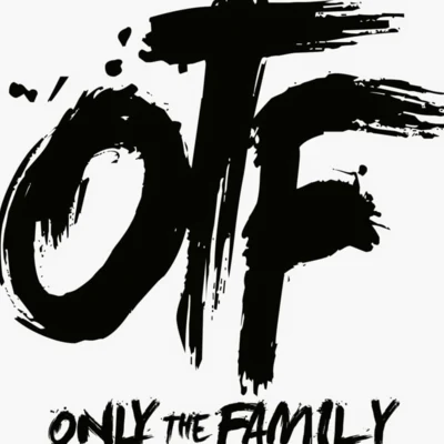 歌手 Only The Family