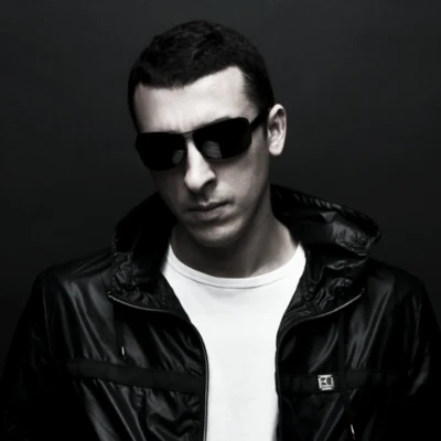 Astrix 歌手