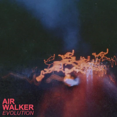 歌手 AirwalkerBlu Mar Ten