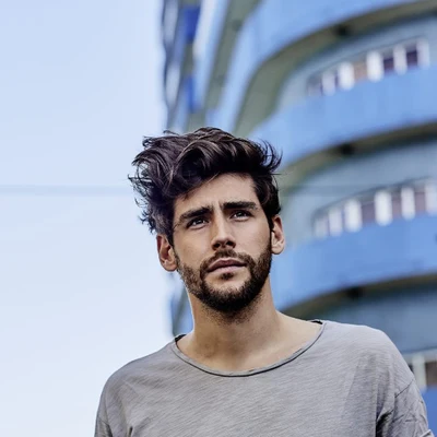 歌手 Alvaro Soler