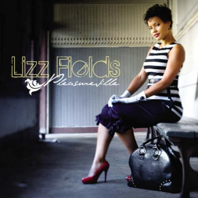 歌手 Lizz Fields