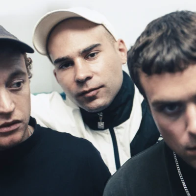 歌手 DMA'S